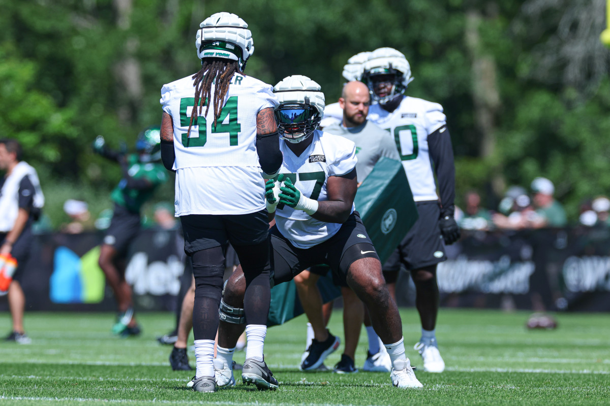 OT Mekhi Becton (77) and Billy Turner (54)